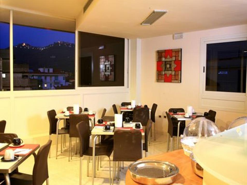 Hotel Crystal Palace Montecatini Terme Bagian luar foto